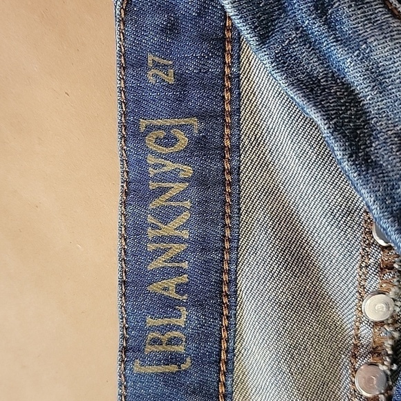Blank NYC, Size 27, Skinny, Studded 5 Pocket Jeans, Gently Used Condition - Picture 7 of 13